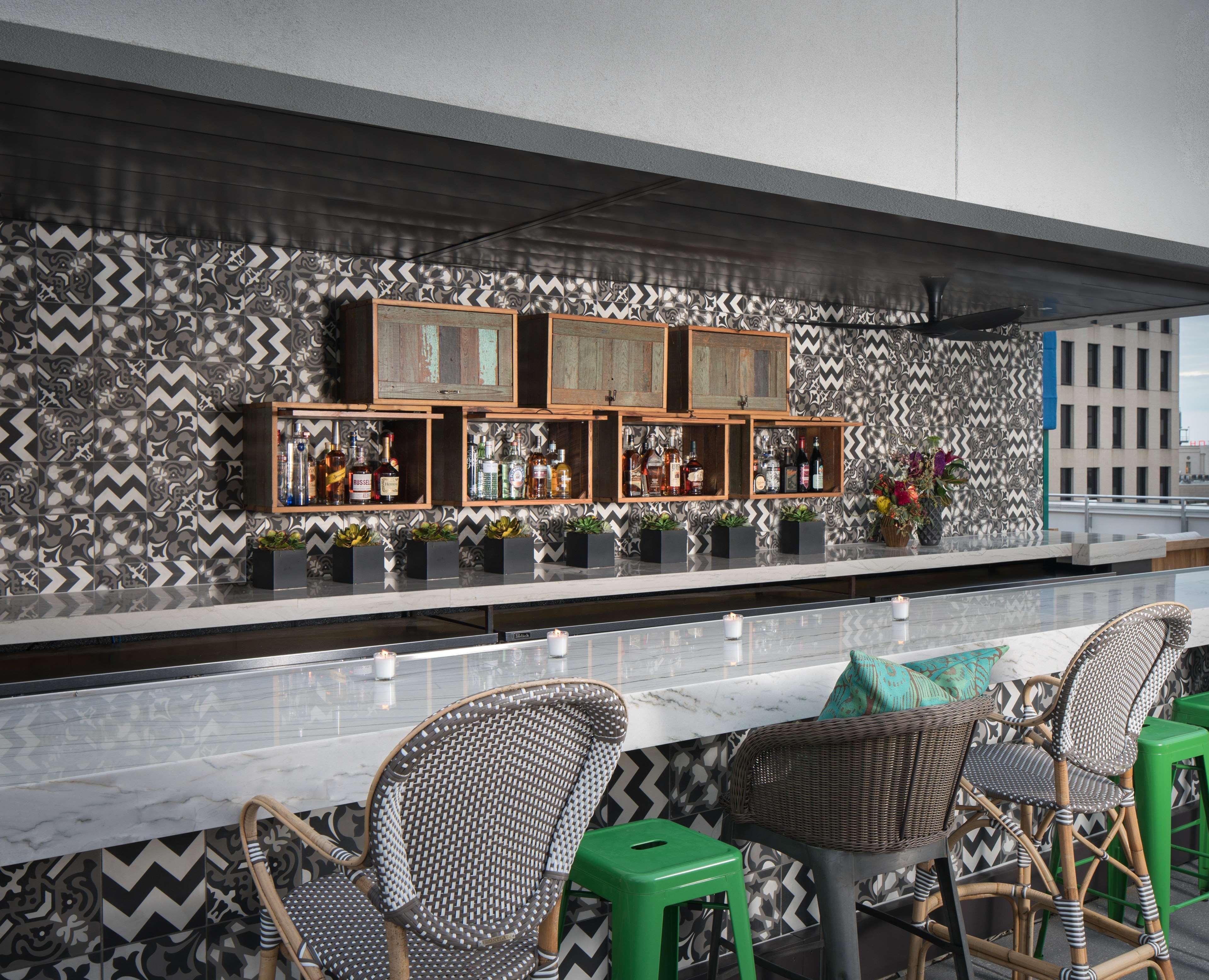 Troubadour Hotel Ню Орлиънс Екстериор снимка