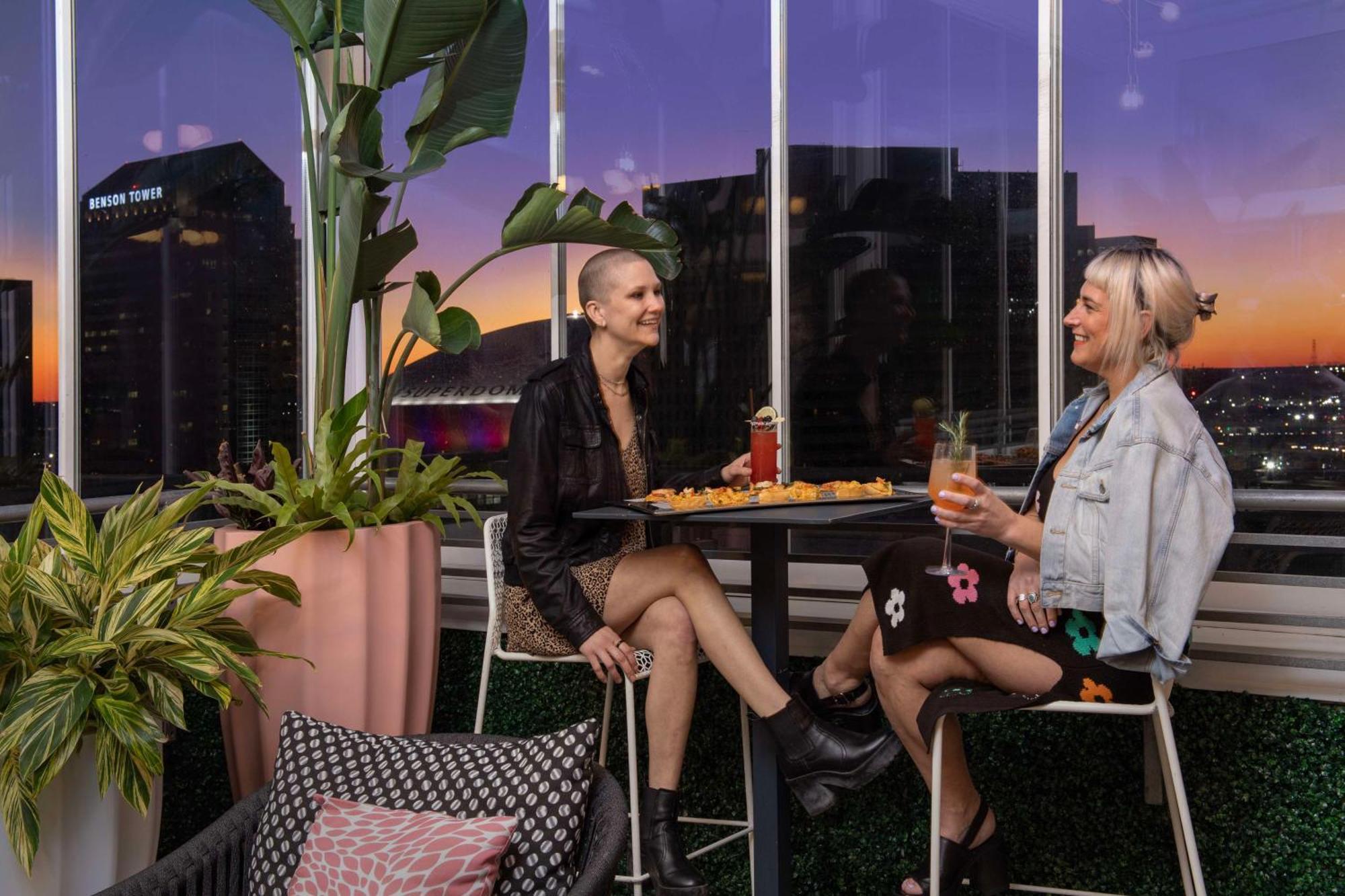 Troubadour Hotel Ню Орлиънс Екстериор снимка