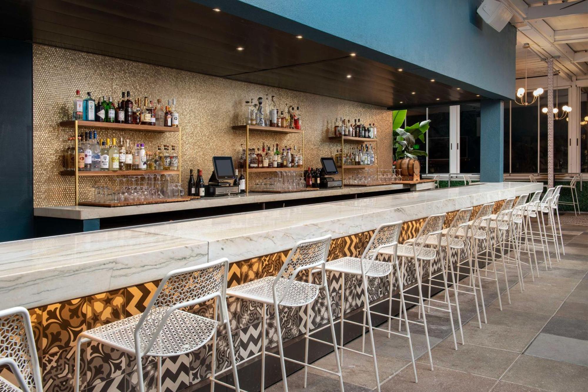 Troubadour Hotel Ню Орлиънс Екстериор снимка