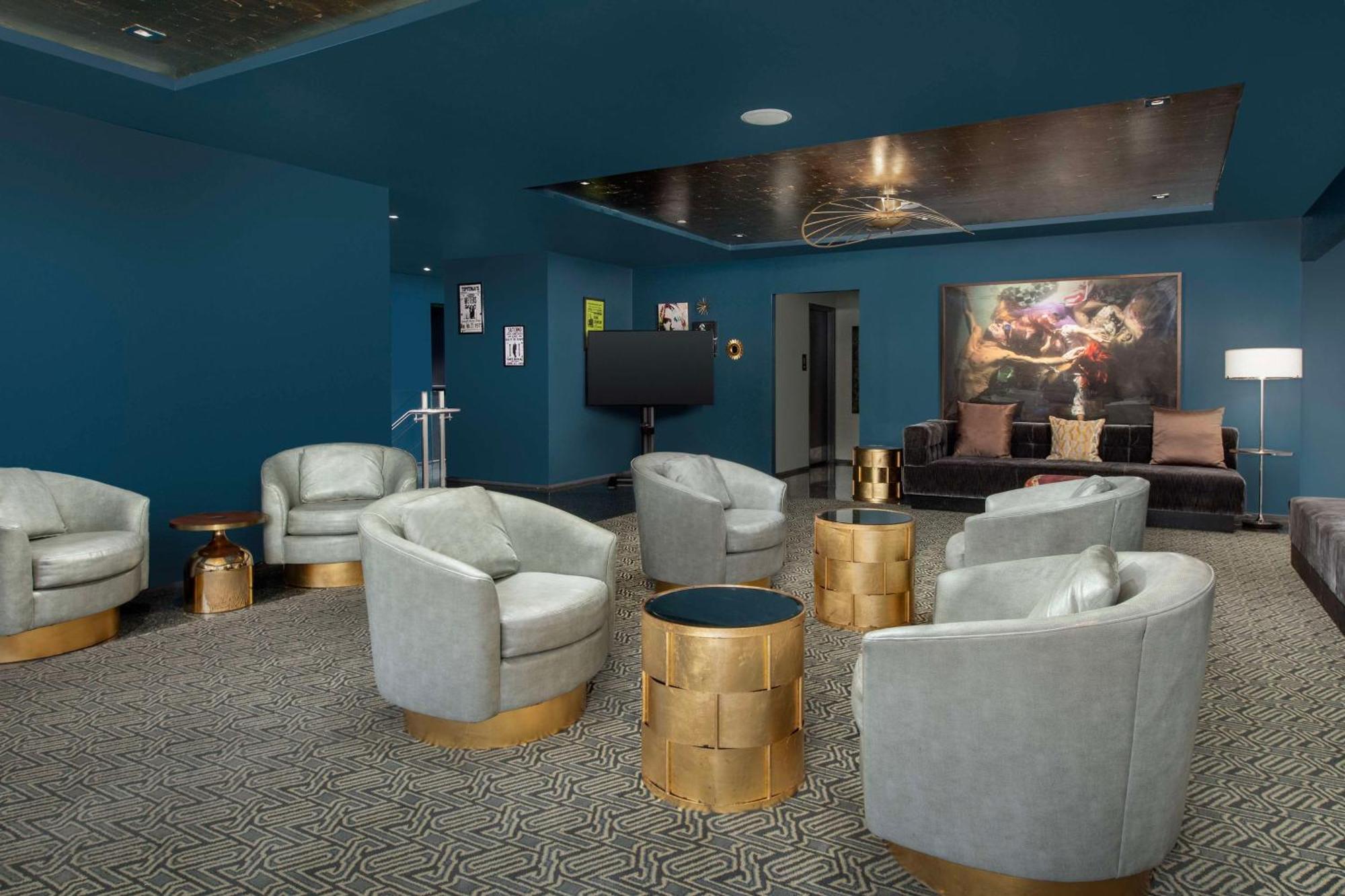 Troubadour Hotel Ню Орлиънс Екстериор снимка